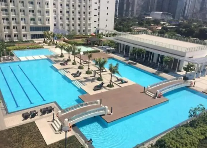 Luxury In The Makati Skyline * Manila