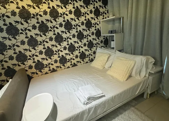 Luxury In The Makati Skyline Manila