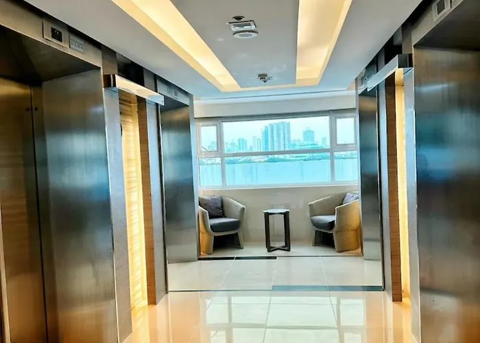 Luxury In The Makati Skyline * Manila